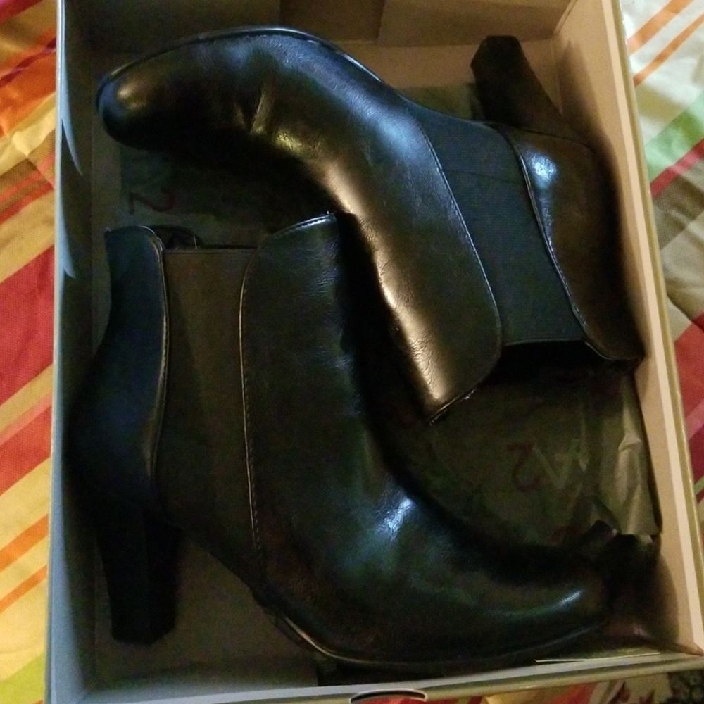 Worn 1 time- ankle boots